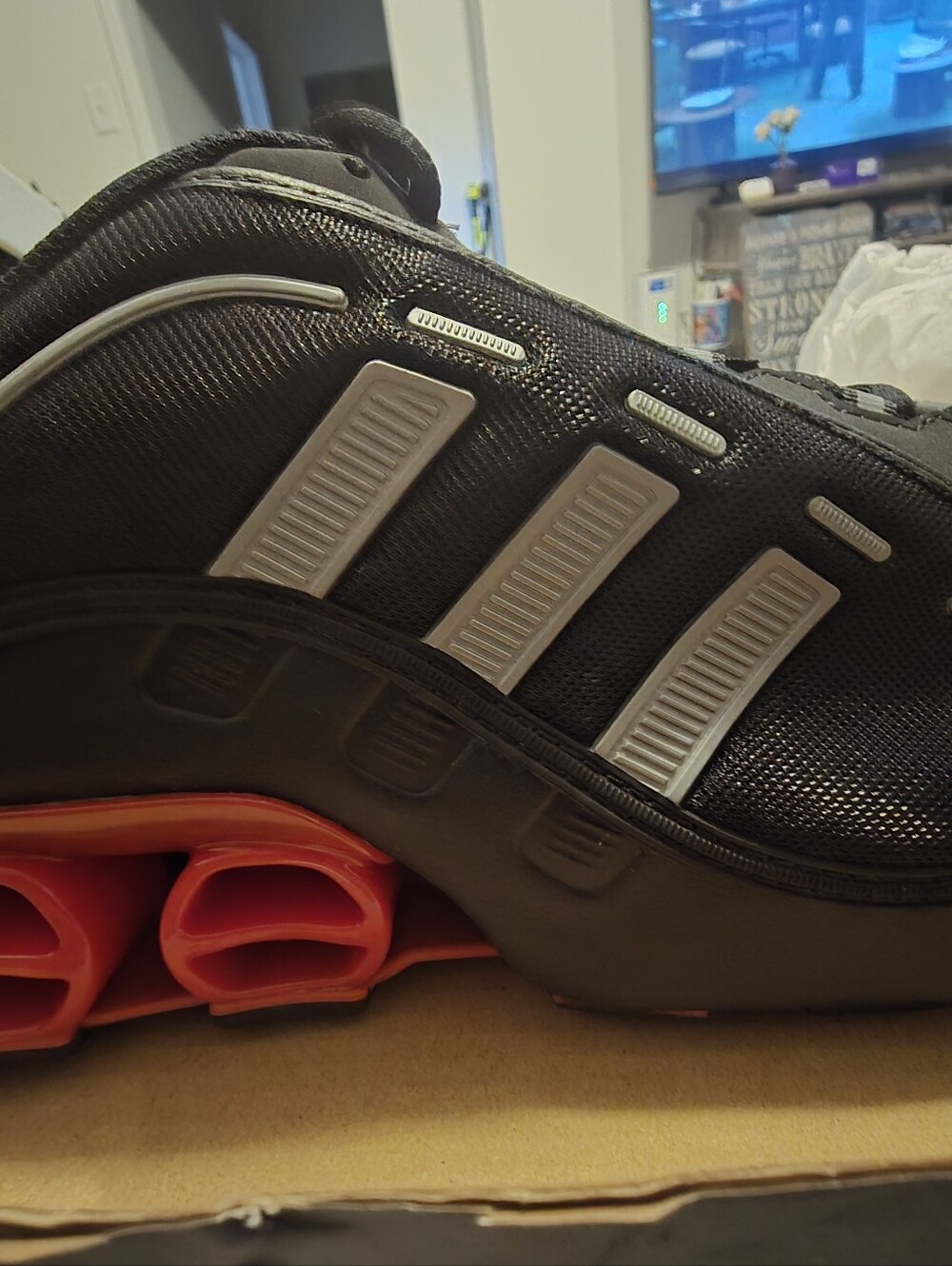 Adidas Megaride 01  Athletic Running Shoes w/Silver Accents Men 10.5 Wmn 11.5